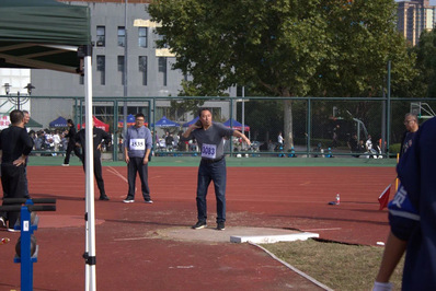 男子中老年铅球 吕家才 男子中老年铅球 吕家才